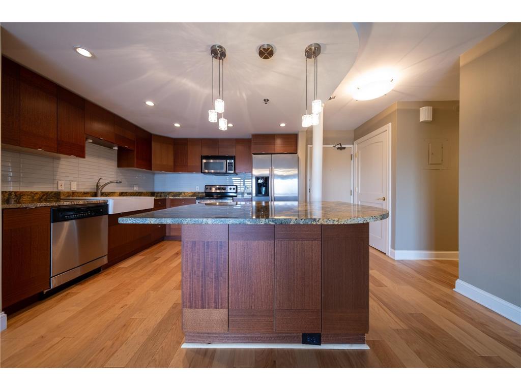 110 1st Avenue NE #F802 Minneapolis MN 55413 6530420 image1