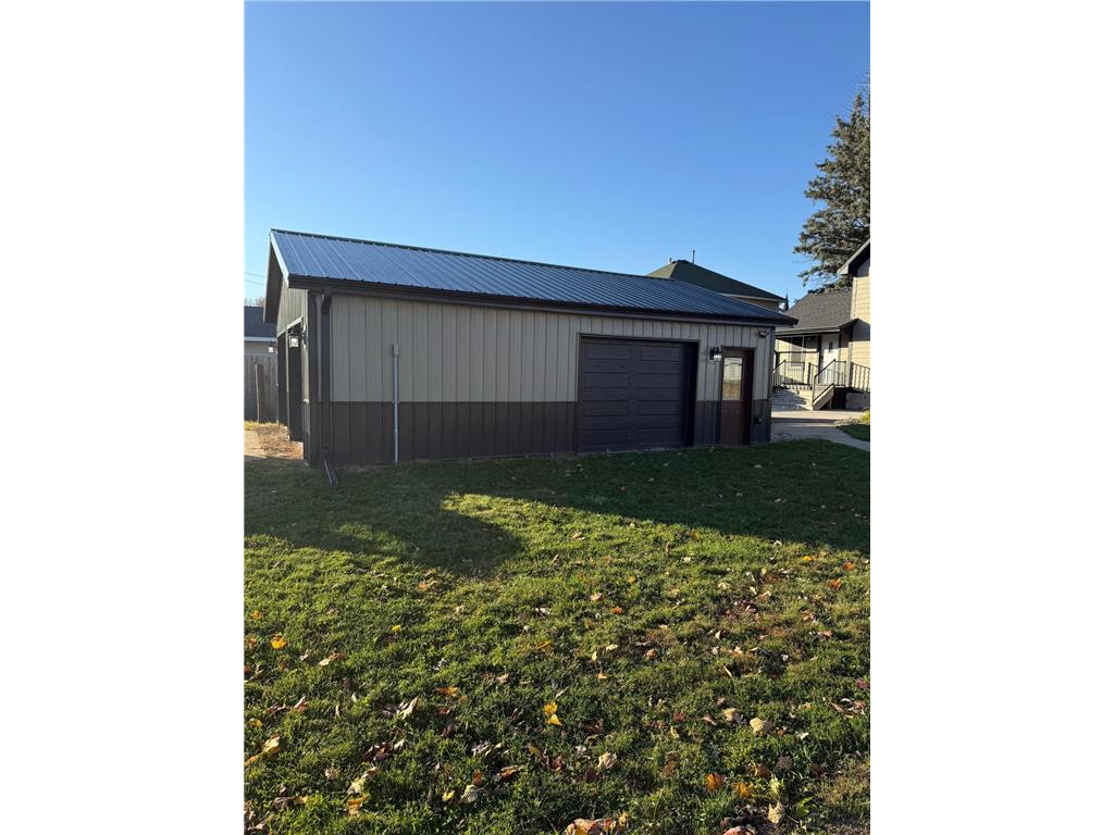 110 4th Street SW Plainview MN 55964 6773018 image23