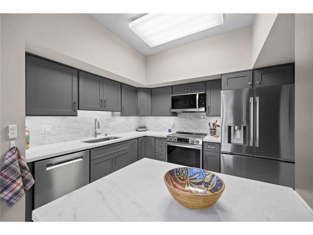 110 Bank Street SE #L201 Minneapolis MN 55414 7051933 image23