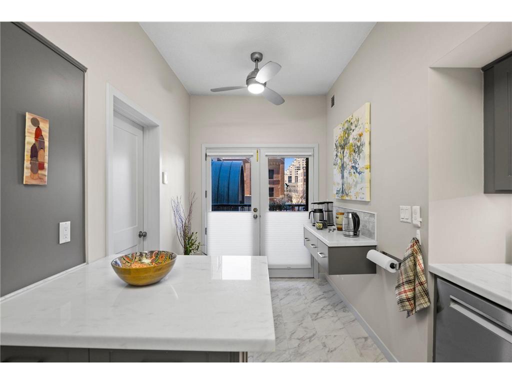 110 Bank Street SE #L201 Minneapolis MN 55414 7051933 image25