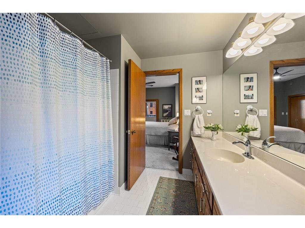 110 Bank Street SE #L201 Minneapolis MN 55414 7051933 image29