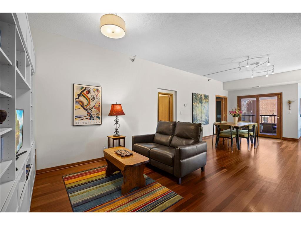 110 Bank Street SE #L201 Minneapolis MN 55414 7051933 image6
