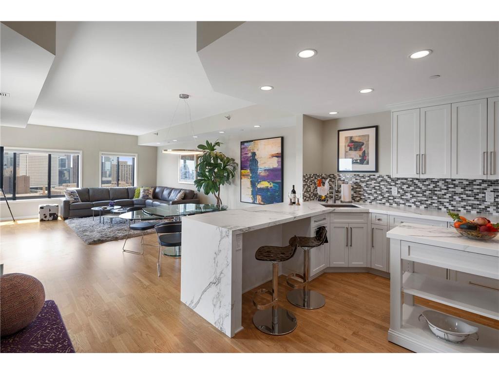 110 Bank Street SE #L2103 Minneapolis MN 55414 7095437 image1