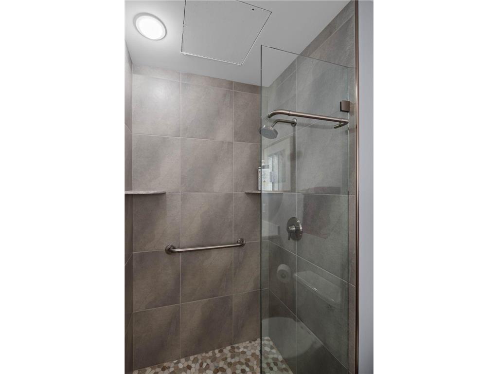 110 Bank Street SE #L2103 Minneapolis MN 55414 7095437 image37