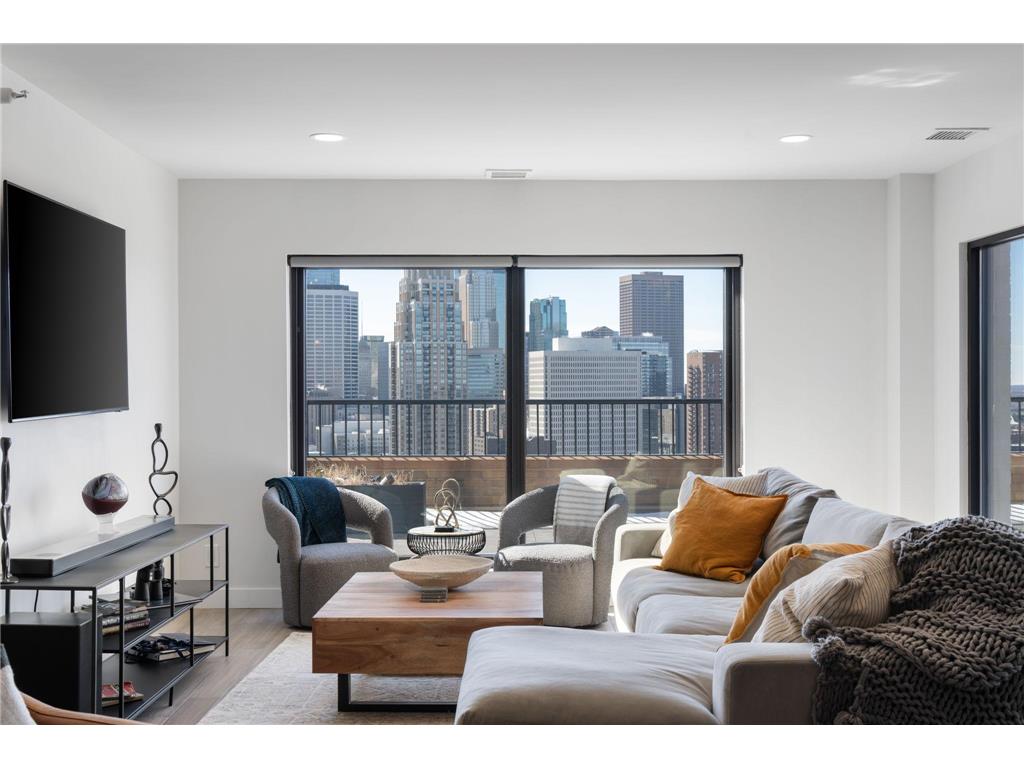 110 Bank Street SE #L2603 Minneapolis MN 55414 - Mississippi 7078884 image1