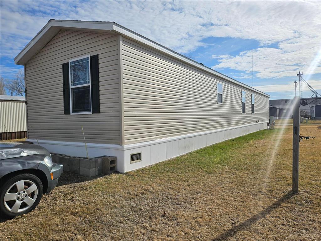 110 Calumel Avenue S Thief River Falls MN 56701 6705596 image1