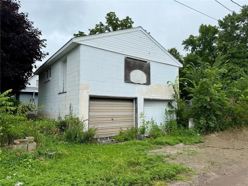 110 E Flynn Street Redwood Falls MN 56283 6756575 image3