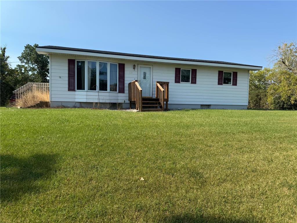 110 E Stokes Avenue Badger MN 56714 6781879 image1