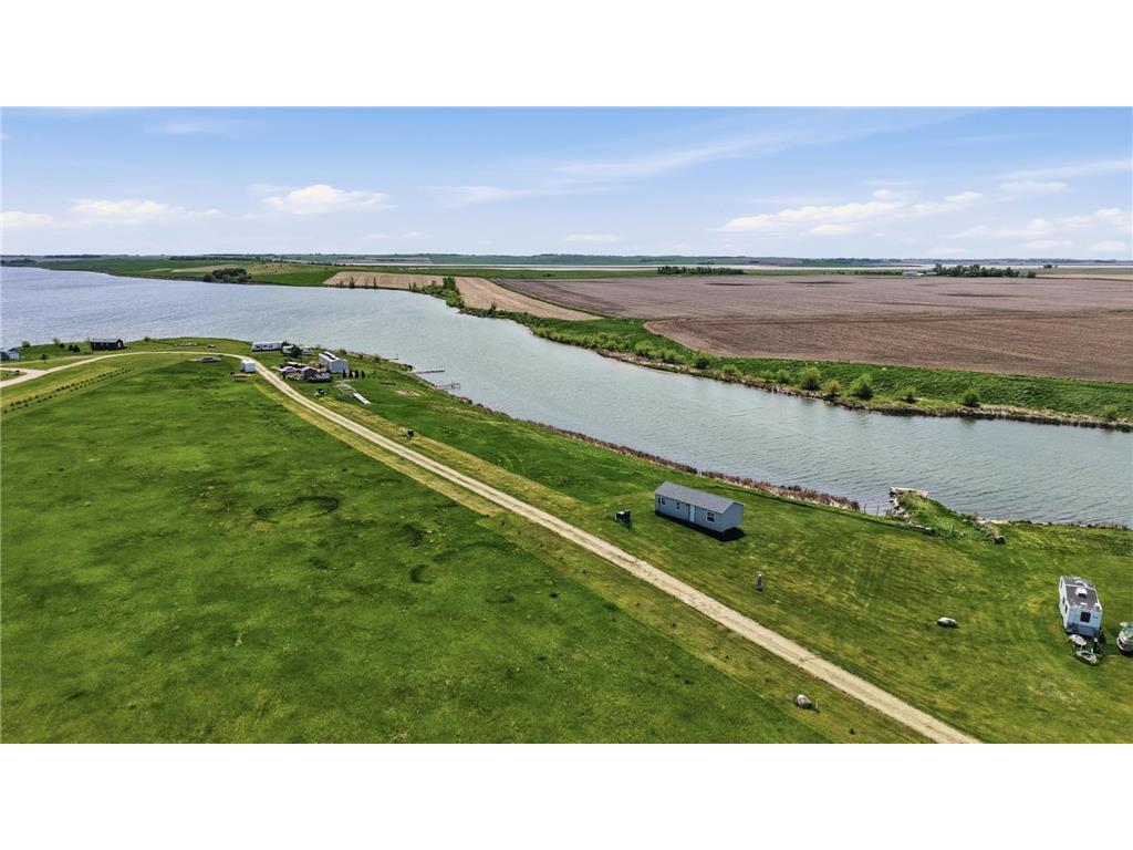 110 EULA MAE WOODWARD Parkway SW Milnor ND 58060 7079617 image5