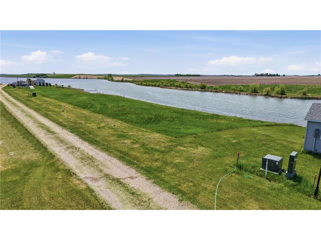 110 EULA MAE WOODWARD Parkway SW Milnor ND 58060 7079617 image7