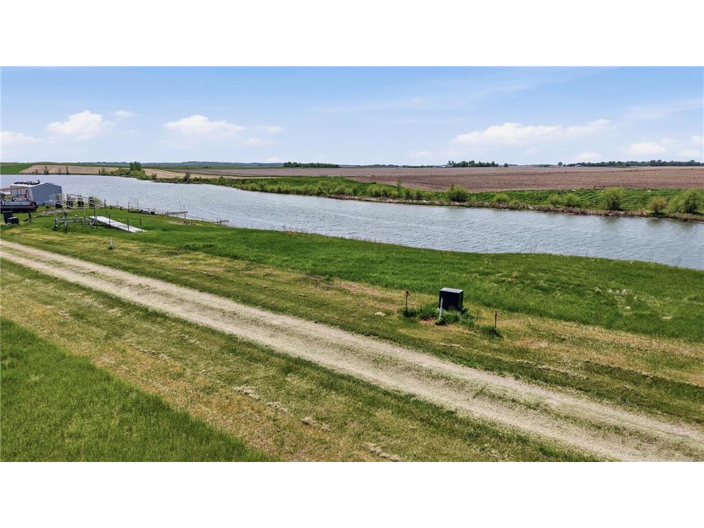 110 EULA MAE WOODWARD Parkway SW Milnor ND 58060 7079617 image9