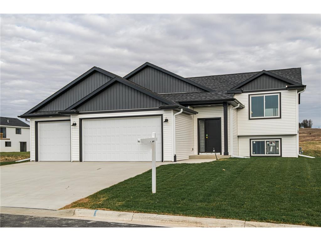 110 Fairway Street Zumbrota MN 55992 6263300 image1