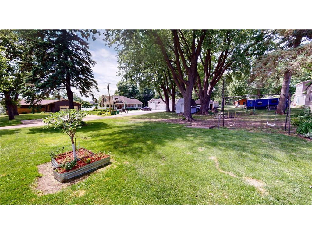 110 Hawthorne Street W Albert Lea MN 56007 7083079 image29