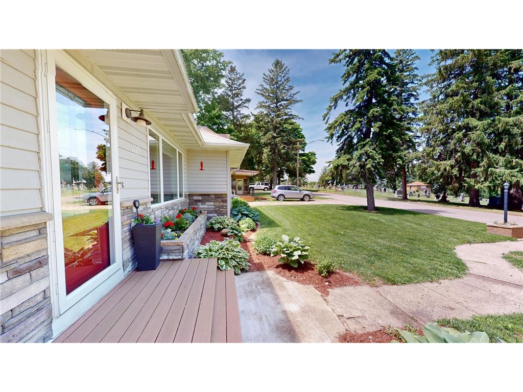 110 Hawthorne Street W Albert Lea MN 56007 7083079 image31