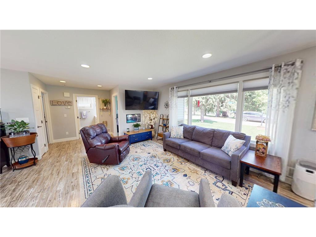 110 Hawthorne Street W Albert Lea MN 56007 7083079 image9