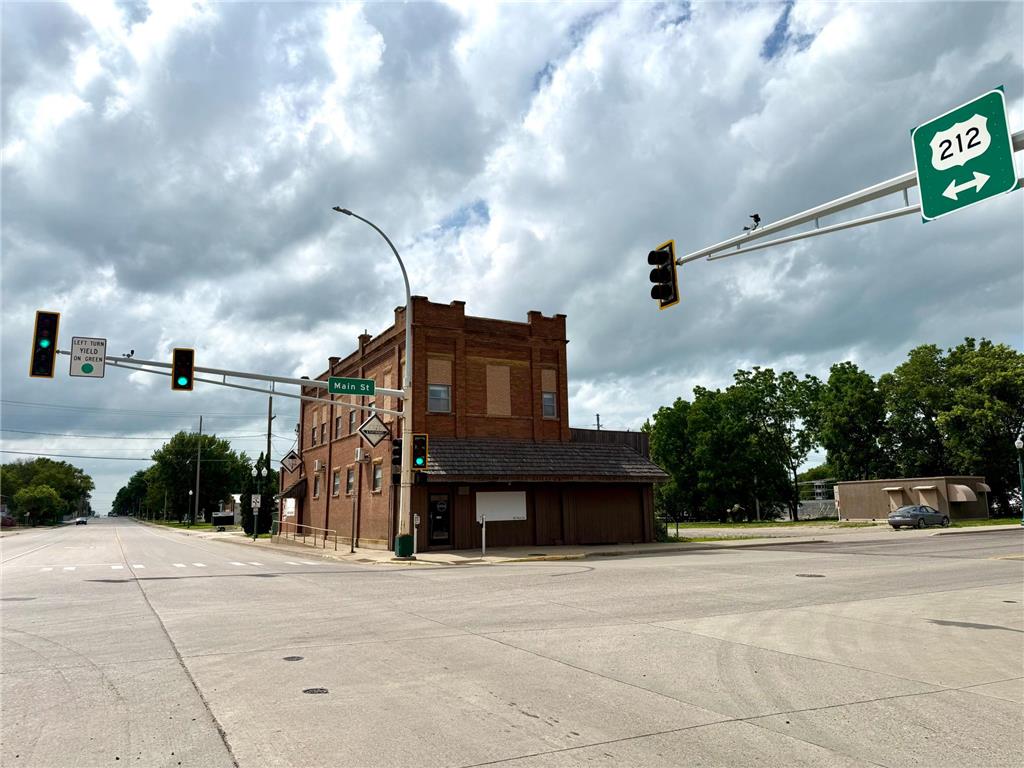 110 Main Street N Bird Island MN 55310 7101430 image1
