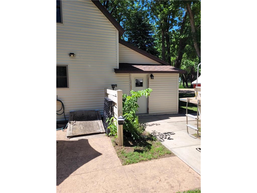 110 N Grant Street Taunton MN 56291 6800673 image32