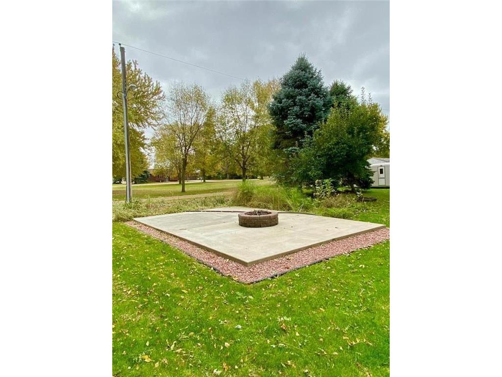 110 N Grant Street Taunton MN 56291 6800673 image4