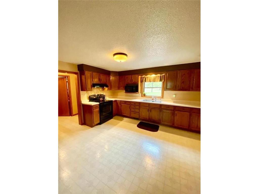110 N Grant Street Taunton MN 56291 6800673 image7