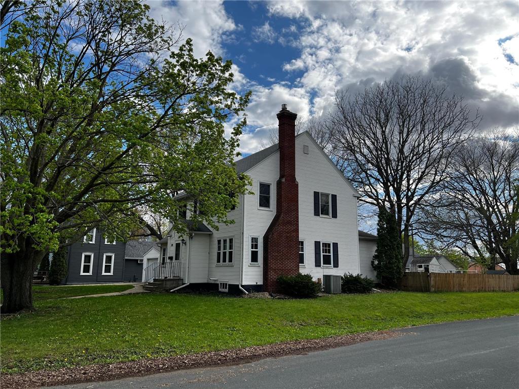 110 N Thompson Street, Delavan, MN, 56023 MLS 6502332 Edina Realty