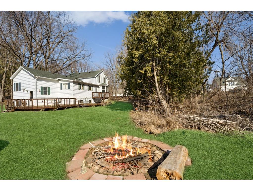 110 Park Street W Deer Park WI 54007 6689503 image1