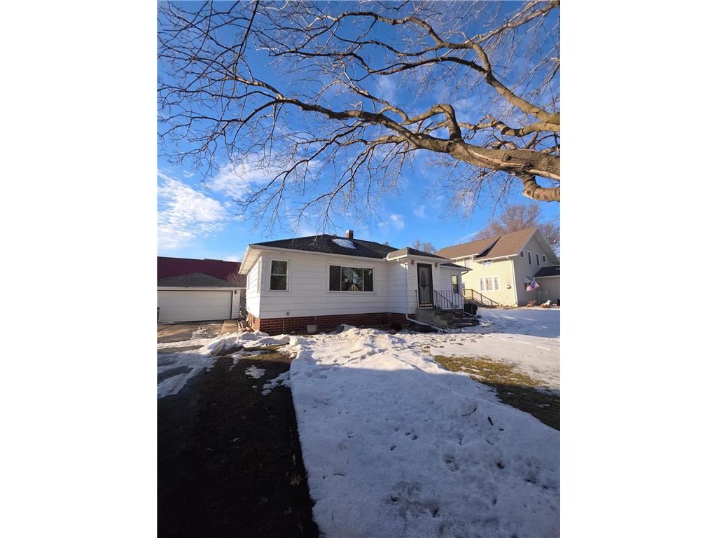 110 S 6th Street Kiester MN 56051 7007151 image1