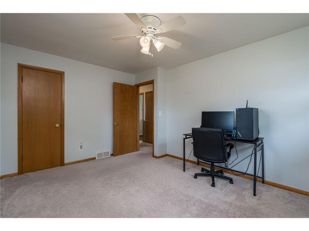 110 S Belmont Drive Mankato MN 56001 7061940 image16