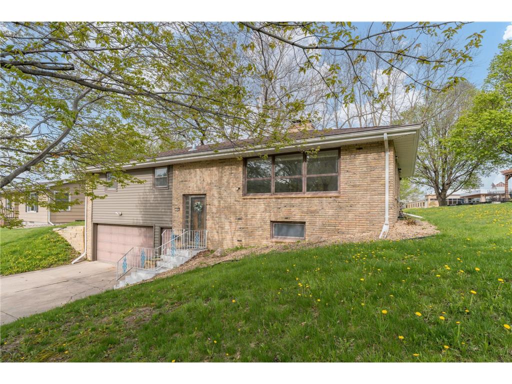 110 S Belmont Drive Mankato MN 56001 7061940 image3