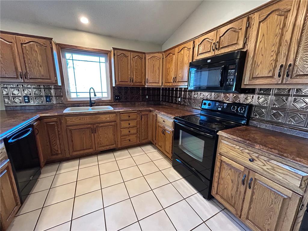 110 U'Ren Lane Redwood Falls MN 56283 7080224 image11