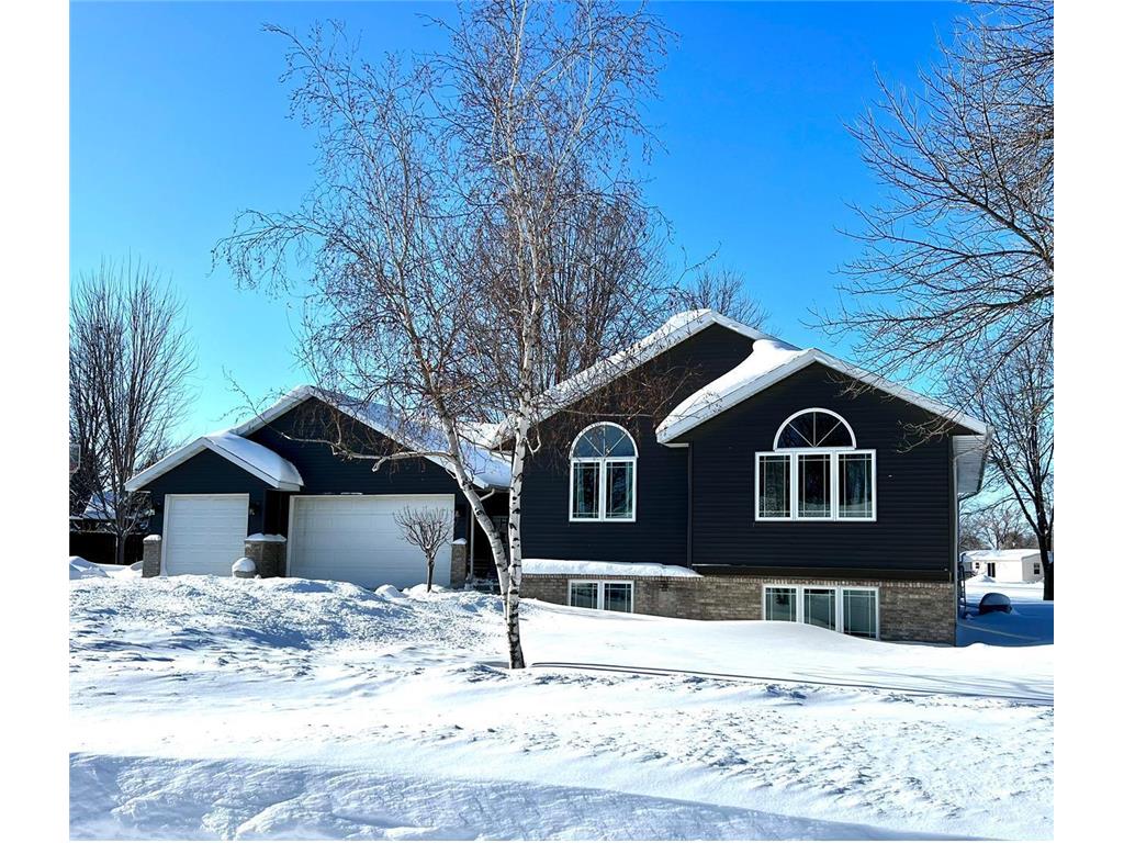 110 U'ren Lane Redwood Falls MN 56283 6320427 image1