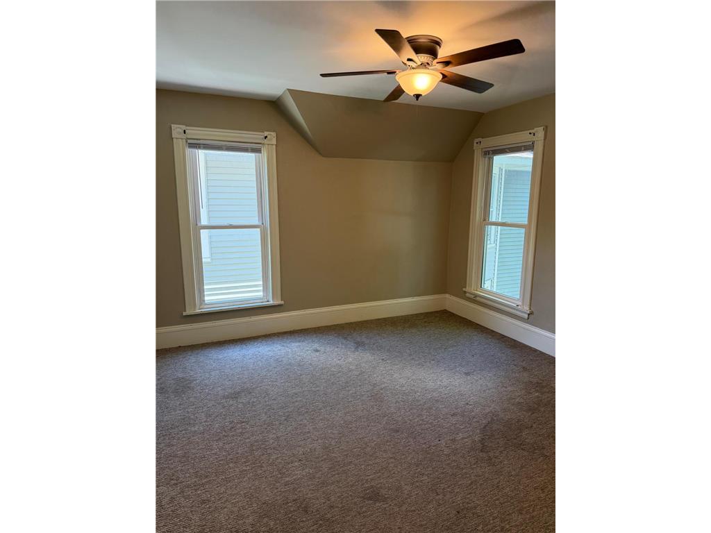 110 Van Brunt Street Mankato MN 56001 7091878 image11