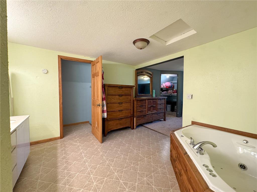110 Velkommen Street NE Staples MN 56479 7080482 image13