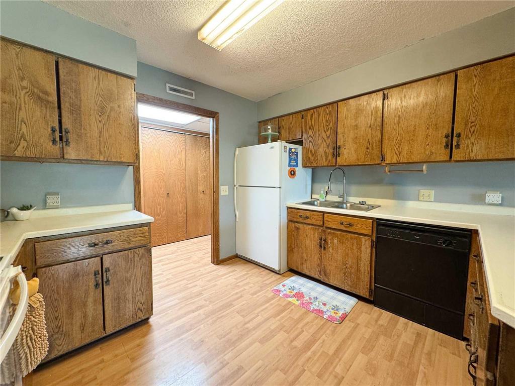 110 Velkommen Street NE Staples MN 56479 7080482 image8