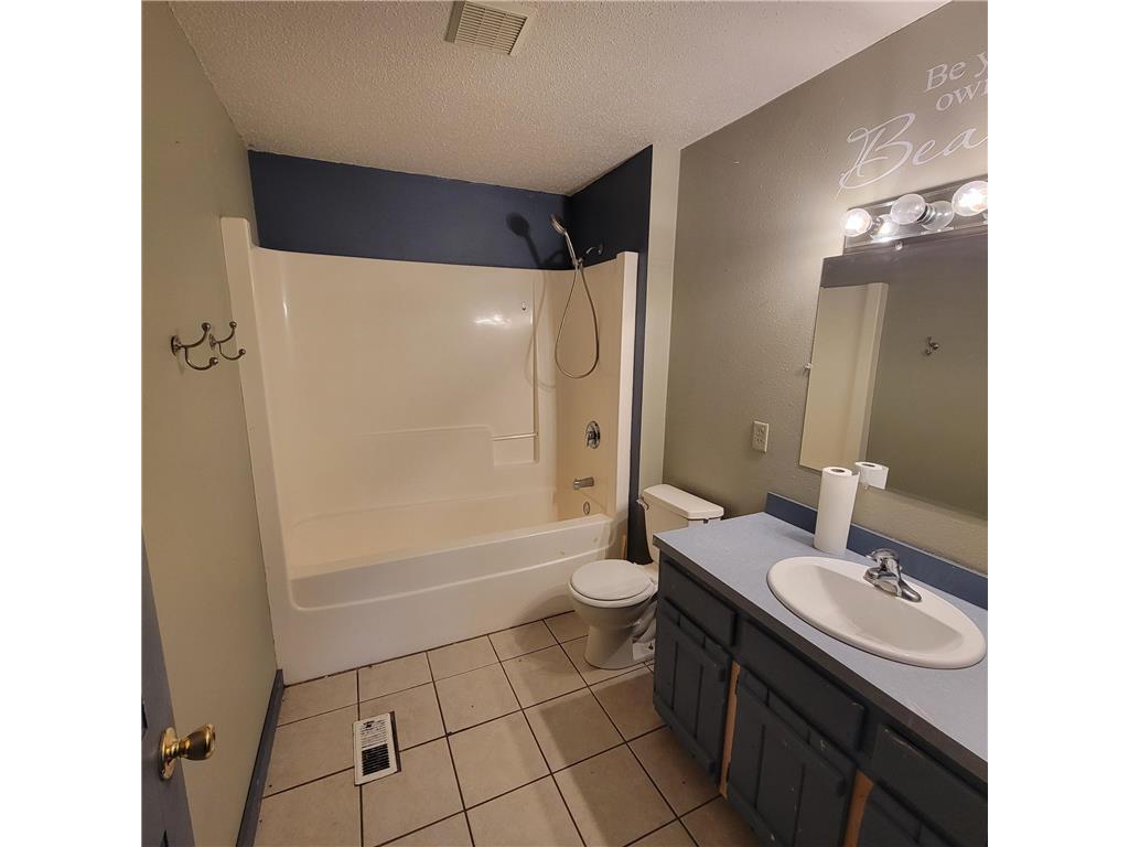 110 West Avenue Ottertail MN 56571 7053220 image12