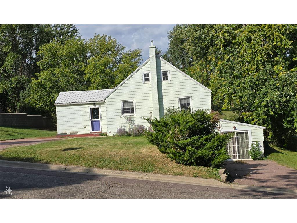 110 Whitman Street S Lake Benton MN 56149 6602800 image1