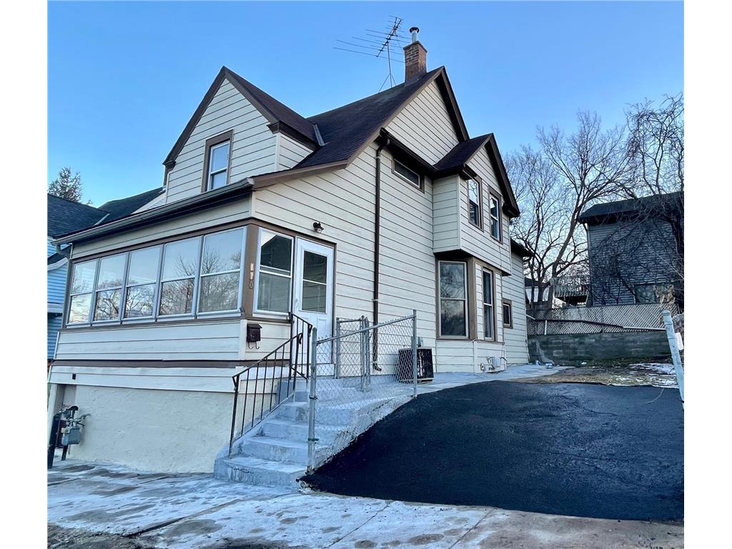 110 York Avenue Saint Paul MN 55117 6462809 image1