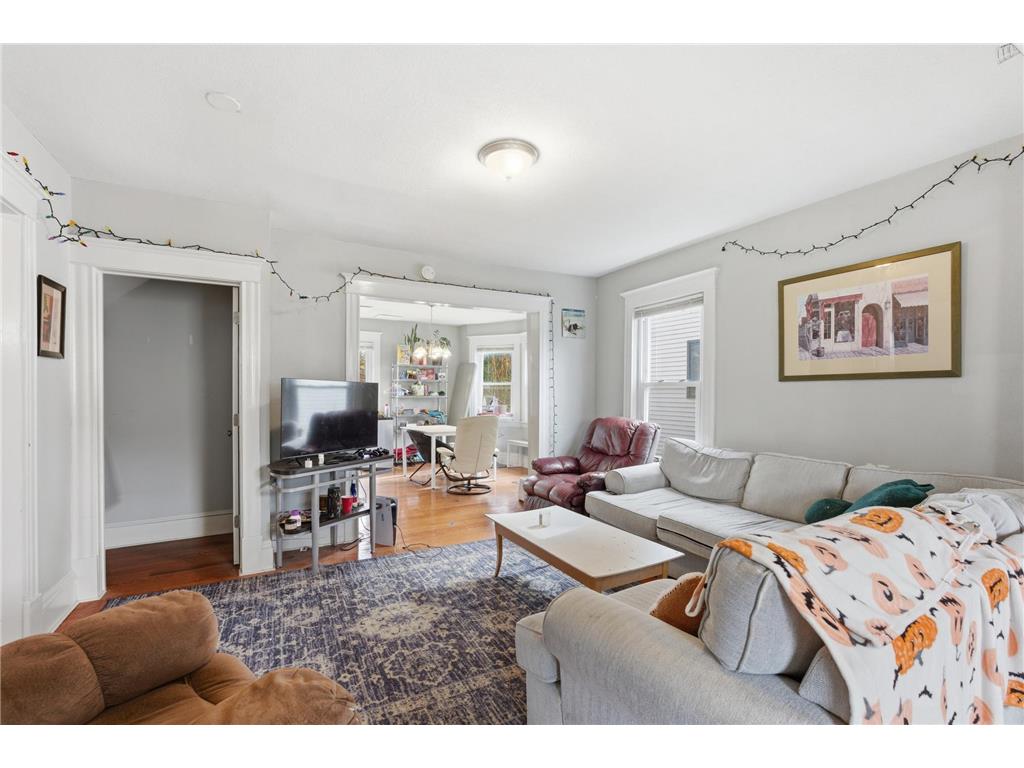 1100 12th Avenue SE Minneapolis MN 55414 7028190 image2