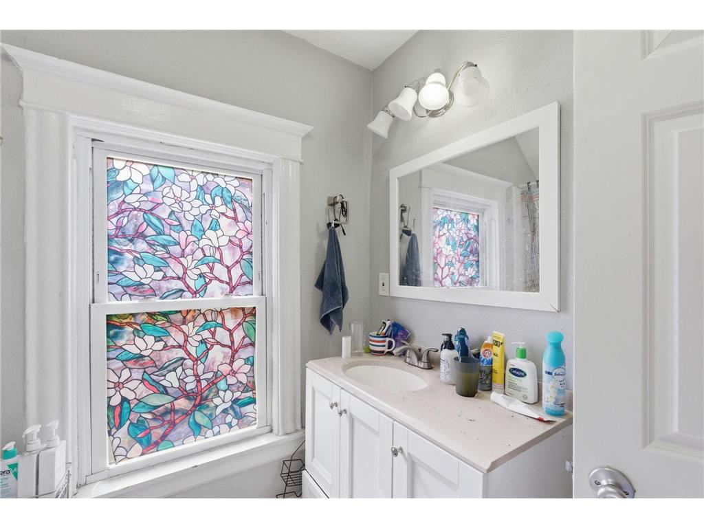 1100 12th Avenue SE Minneapolis MN 55414 7077334 image17