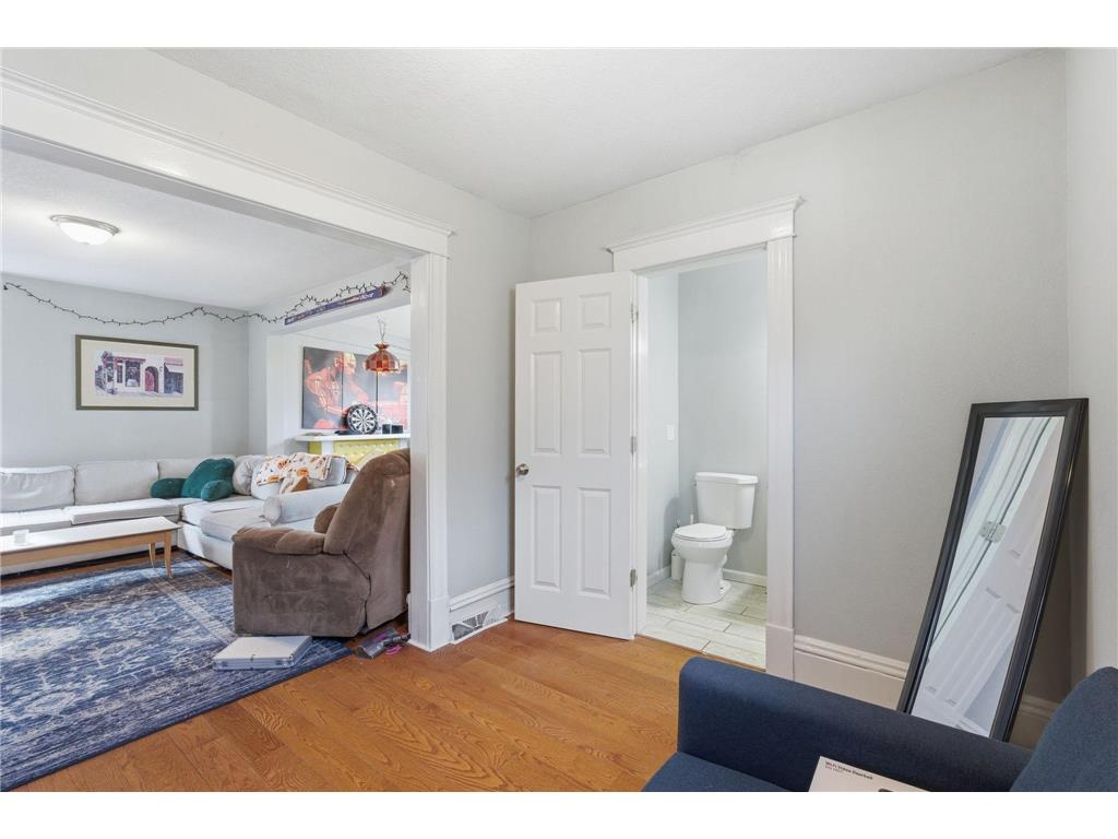 1100 12th Avenue SE Minneapolis MN 55414 7077334 image9