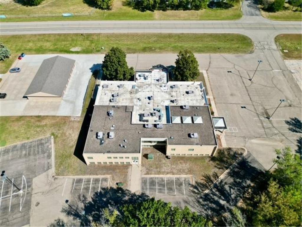 1100 E Broadway Street Redwood Falls MN 56283 7046027 image16