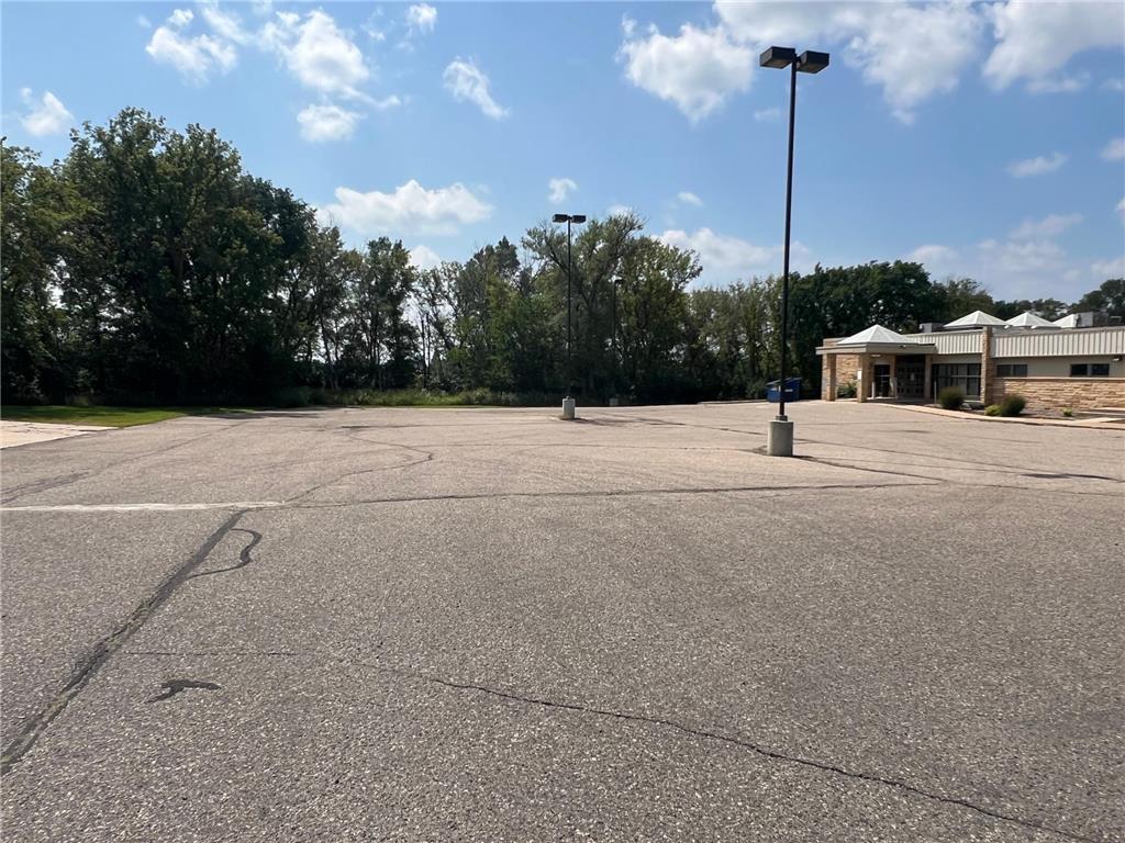 1100 E Broadway Street Redwood Falls MN 56283 7046027 image22