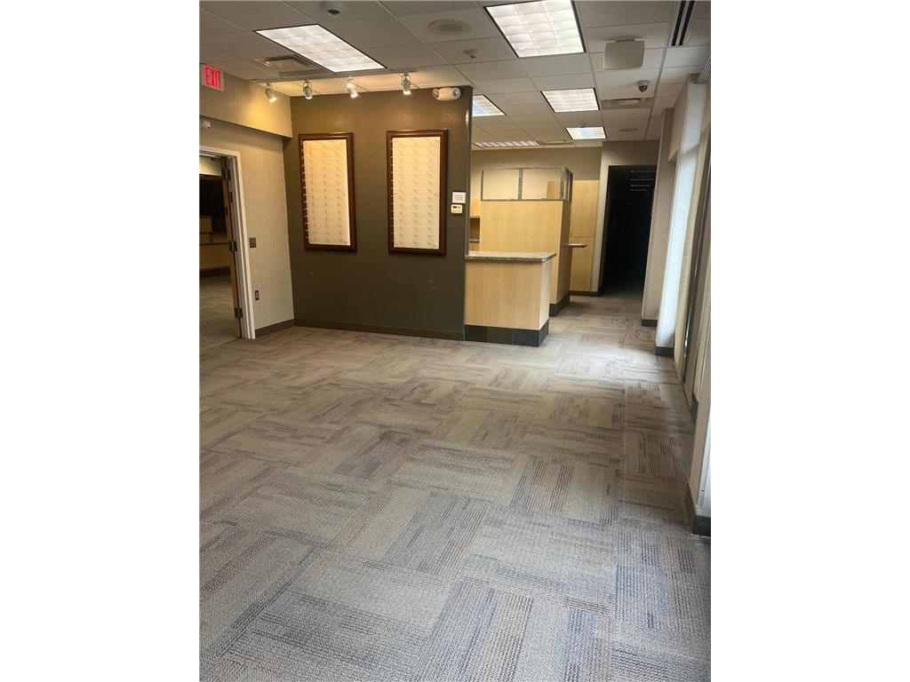 1100 E Broadway Street Redwood Falls MN 56283 7046027 image26