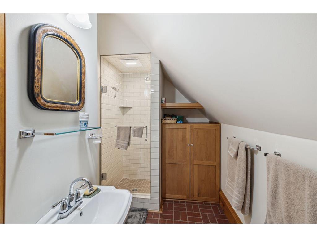 1100 Ellis Avenue Ashland WI 54806 6670742 image24