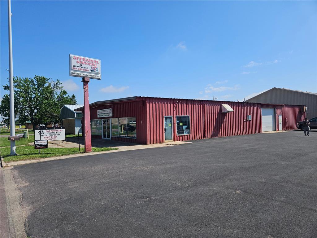 1100 N State Street Fairmont MN 56031 7089543 image2