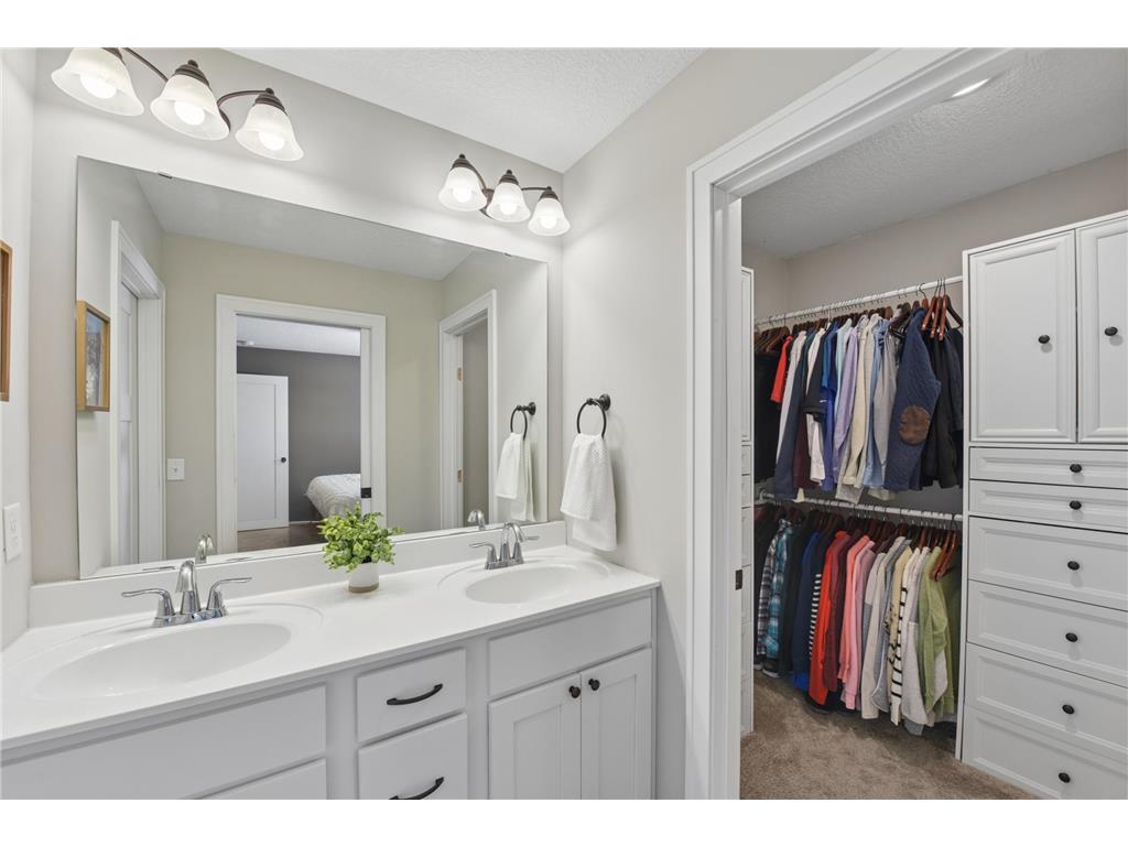 1100 Susan Lane Roberts WI 54023 7037407 image11