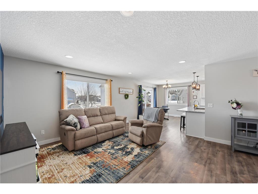 1100 Susan Lane Roberts WI 54023 7037407 image2
