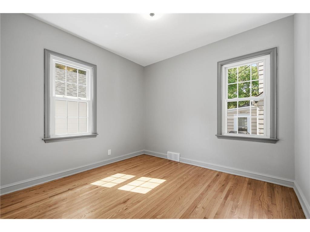 1100 W 73rd Street Richfield MN 55423 7084311 image16