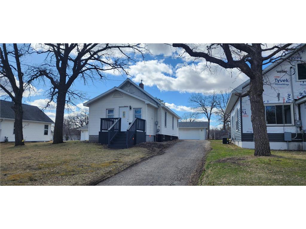 1100 West Avenue Detroit Lakes MN 56501 6703971 image1