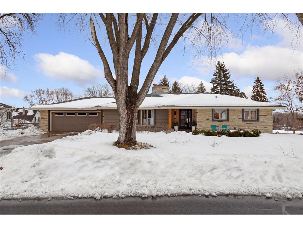 1100 Wills Place Golden Valley MN 55422 - Sweeney Lake 6327997 image1