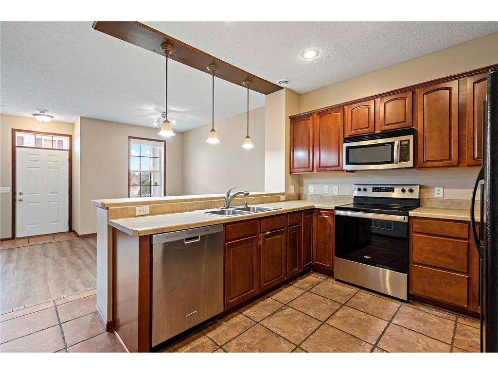 11003 Oak Grove Circle #B Woodbury MN 55129 7036300 image11
